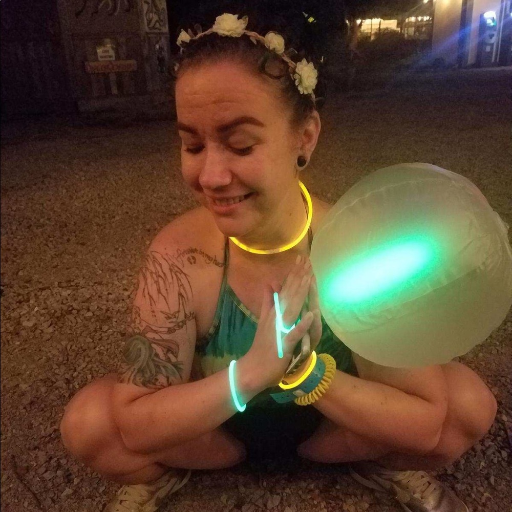 Meet your Posher, Joy